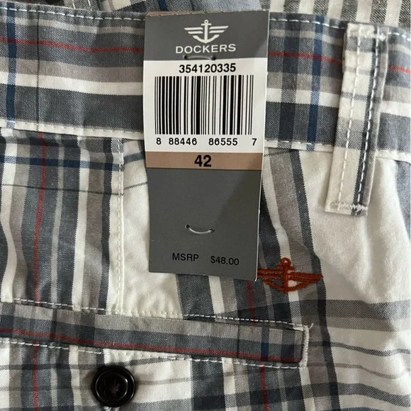 Dockers plaid men’s Shorts size 42. New with tags - Picture 4 of 5